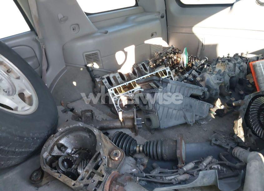 Photo 12 of 2004 Gmc Yukon SLE (VIN 1GKEK13Z84R142263)