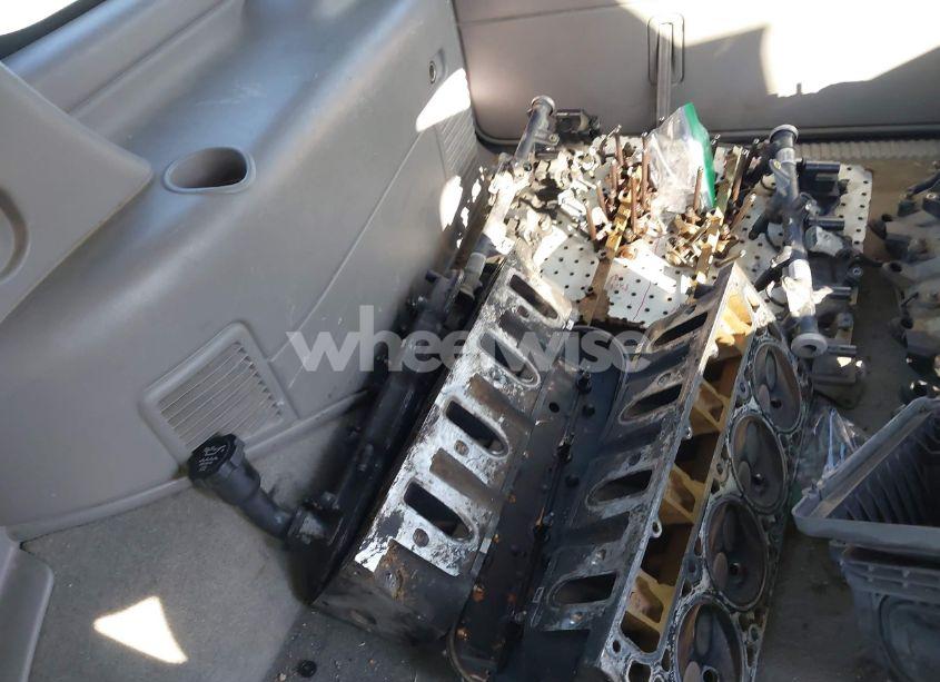 Photo 14 of 2004 Gmc Yukon SLE (VIN 1GKEK13Z84R142263)