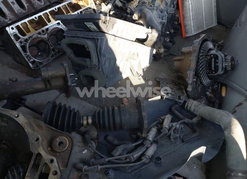 Photo 16 of 2004 Gmc Yukon SLE (VIN 1GKEK13Z84R142263)