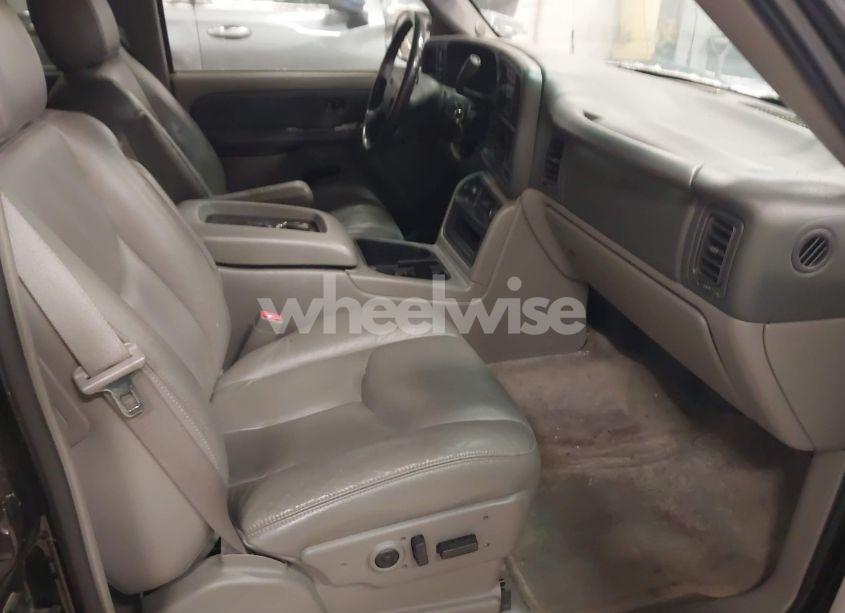 Photo 5 of 2003 Gmc Yukon SLT (VIN 1GKEK13ZX3R184688)