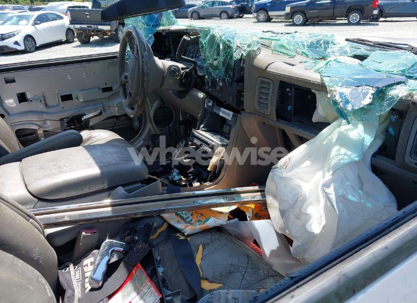 Photo 5 of 2005 Gmc Yukon DENALI (VIN 1GKEK63U05J224098)