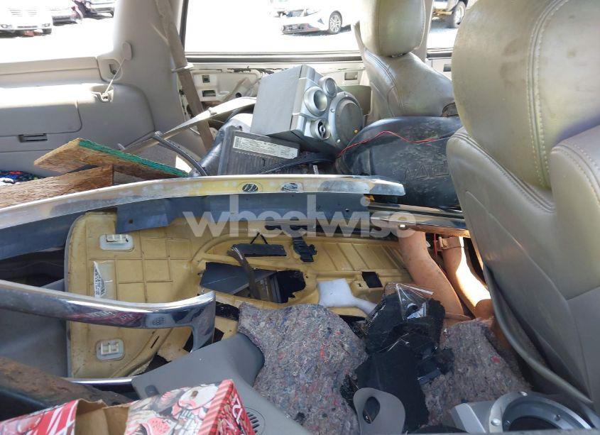 Photo 8 of 2005 Gmc Yukon DENALI (VIN 1GKEK63U05J224098)