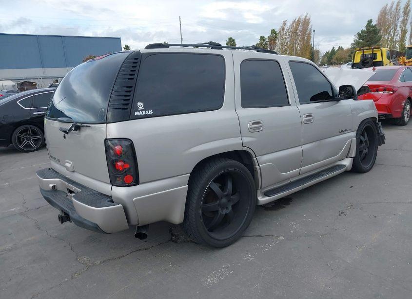 Photo 4 of 2004 Gmc Yukon DENALI (VIN 1GKEK63U14J214193)