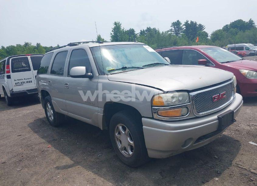 2005 Gmc Yukon DENALI (VIN 1GKEK63U25J188639) main photo
