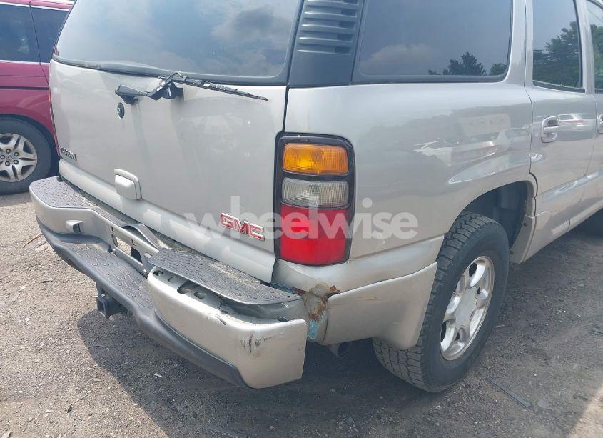 Photo 6 of 2005 Gmc Yukon DENALI (VIN 1GKEK63U25J188639)