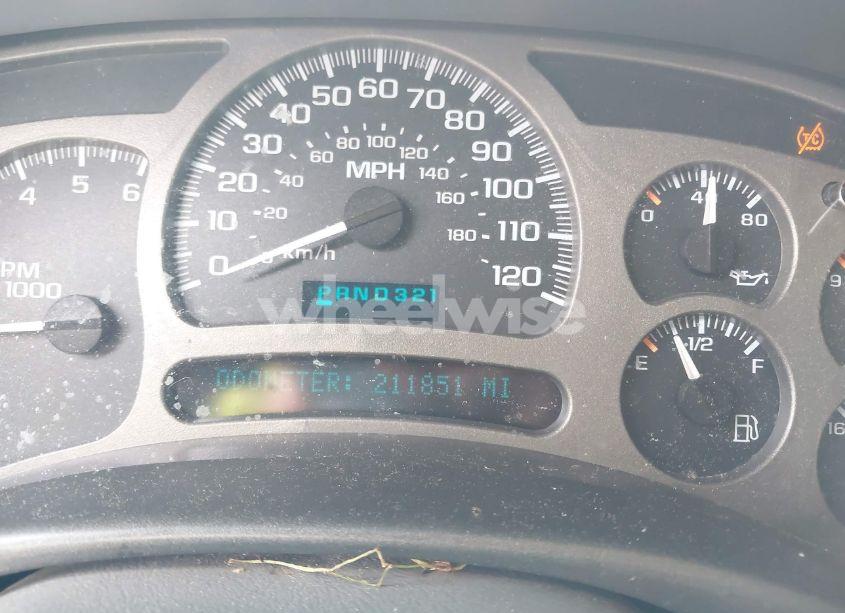 Photo 7 of 2005 Gmc Yukon DENALI (VIN 1GKEK63U25J188639)