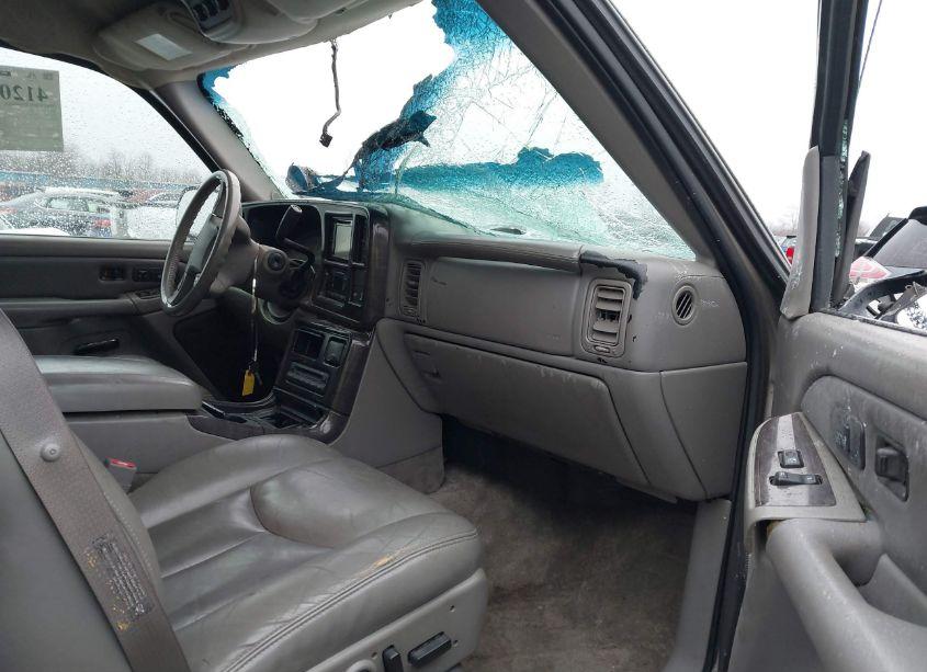 Photo 5 of 2003 Gmc Yukon DENALI (VIN 1GKEK63U43J304095)