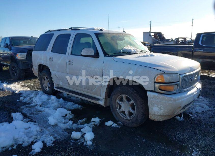 2005 Gmc Yukon DENALI (VIN 1GKEK63U45J175021) main photo