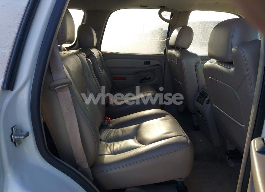 Photo 8 of 2005 Gmc Yukon DENALI (VIN 1GKEK63U45J175021)