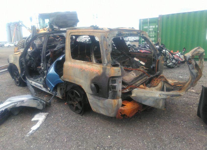 Photo 3 of 2005 Gmc Yukon DENALI DENALI (AWD) (VIN 1GKEK63U45J245018)