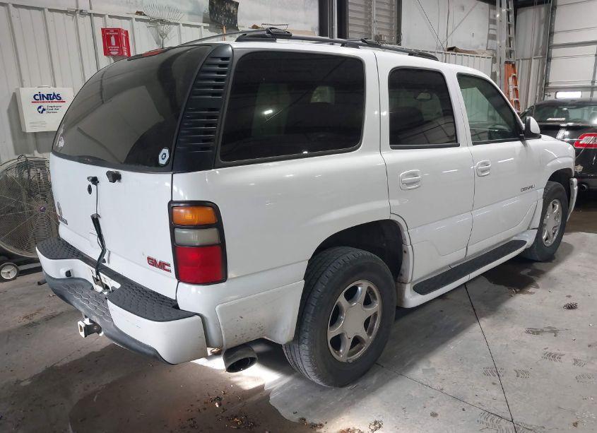Photo 4 of 2004 Gmc Yukon DENALI (VIN 1GKEK63U54J115344)