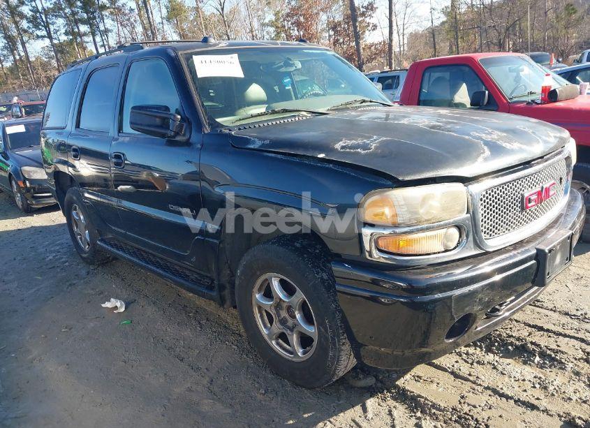 2005 Gmc Yukon DENALI (VIN 1GKEK63U55J243682) main photo