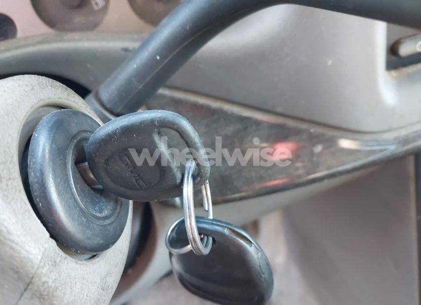 Photo 11 of 2005 Gmc Yukon DENALI (VIN 1GKEK63U55J243682)