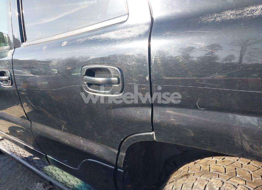 Photo 6 of 2005 Gmc Yukon DENALI (VIN 1GKEK63U55J243682)