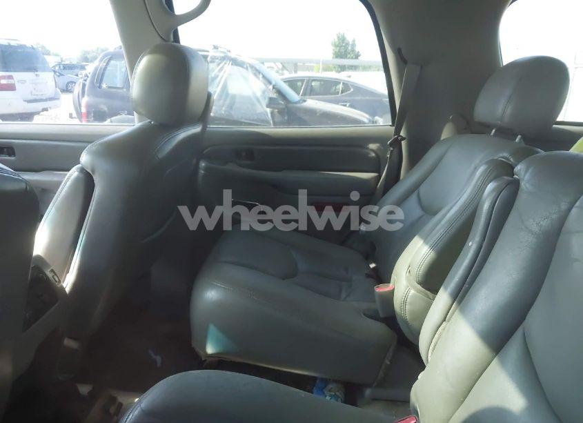 Photo 8 of 2005 Gmc Yukon DENALI (VIN 1GKEK63U55J266766)