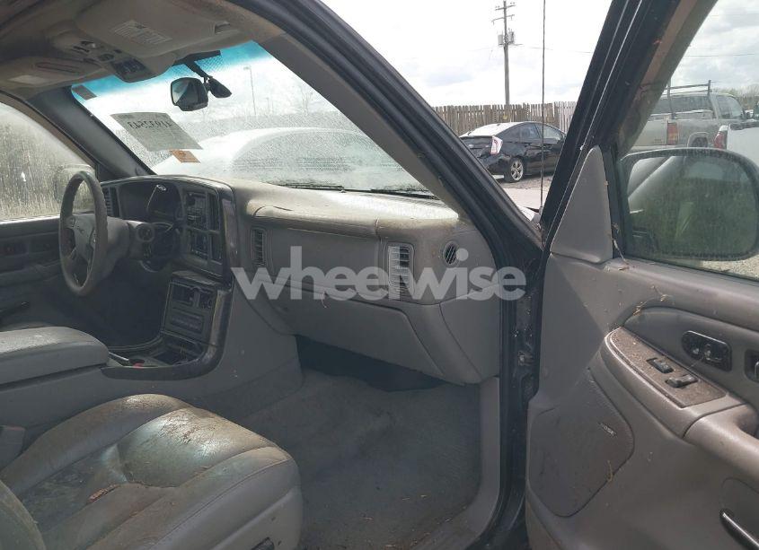 Photo 5 of 2004 Gmc Yukon DENALI (VIN 1GKEK63U64J274051)