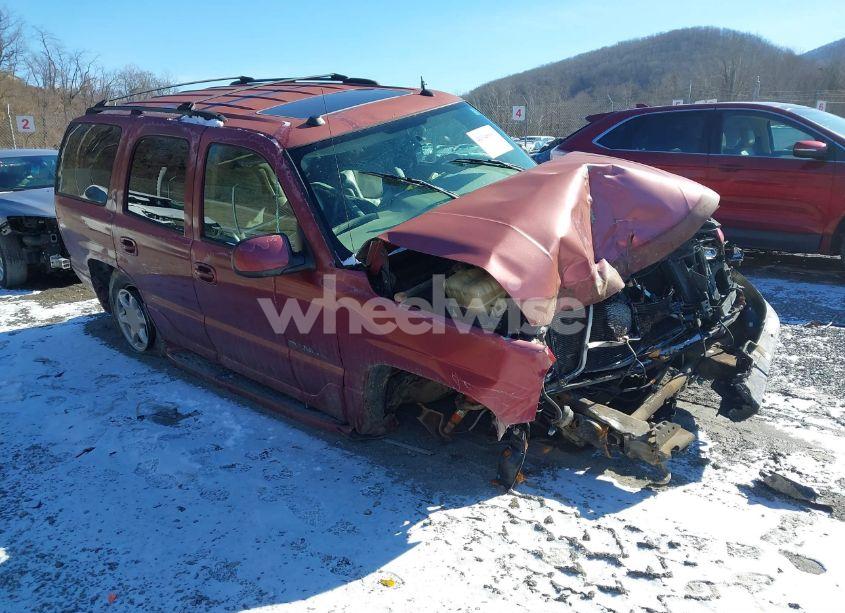 2004 Gmc Yukon DENALI (VIN 1GKEK63U64J284529) main photo