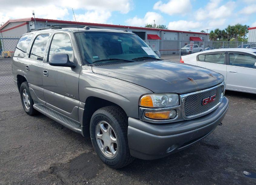 2005 Gmc Yukon DENALI (VIN 1GKEK63U65J152601) main photo