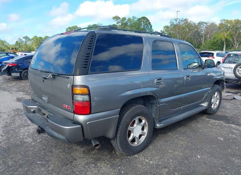 Photo 4 of 2005 Gmc Yukon DENALI (VIN 1GKEK63U65J152601)