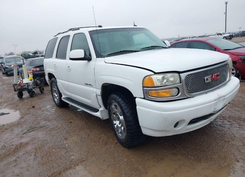 2005 Gmc Yukon DENALI (VIN 1GKEK63U65J156390) main photo