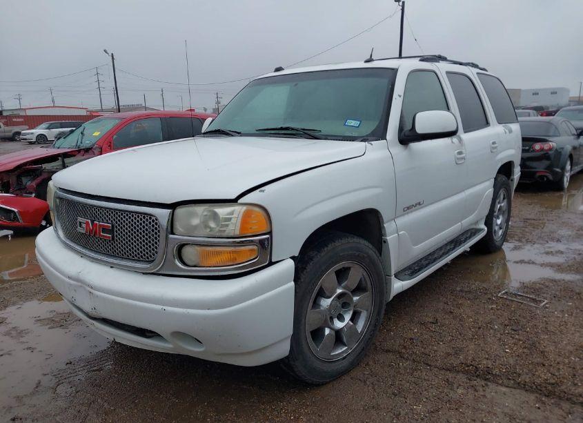 Photo 2 of 2005 Gmc Yukon DENALI (VIN 1GKEK63U65J156390)
