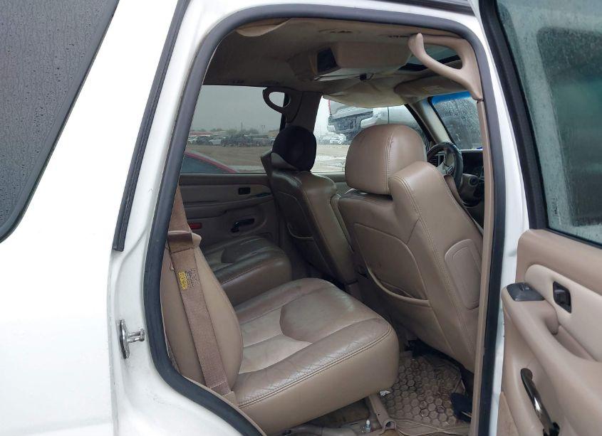 Photo 8 of 2005 Gmc Yukon DENALI (VIN 1GKEK63U65J156390)