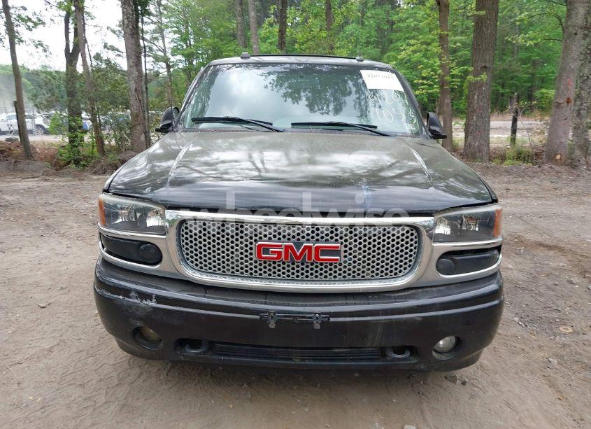 Photo 12 of 2005 Gmc Yukon DENALI (VIN 1GKEK63U65J182925)
