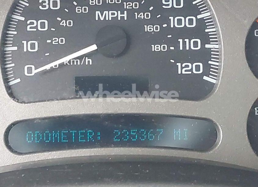 Photo 15 of 2005 Gmc Yukon DENALI (VIN 1GKEK63U65J182925)