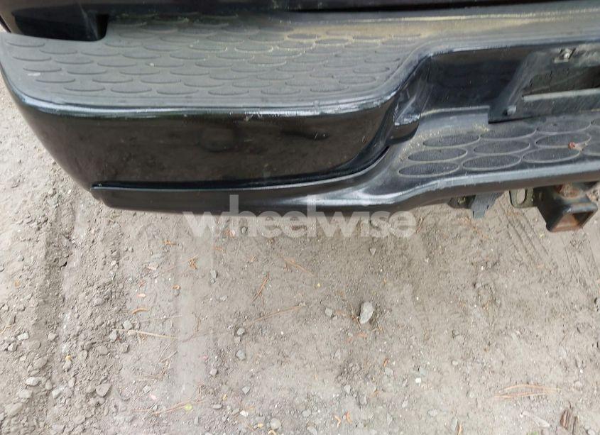 Photo 6 of 2005 Gmc Yukon DENALI (VIN 1GKEK63U65J182925)