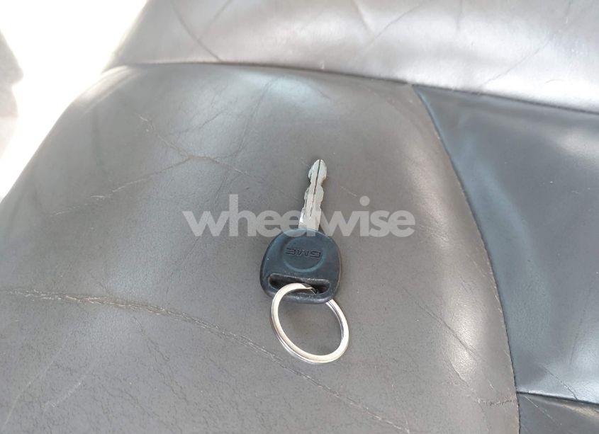 Photo 11 of 2004 Gmc Yukon DENALI (VIN 1GKEK63U84J181533)