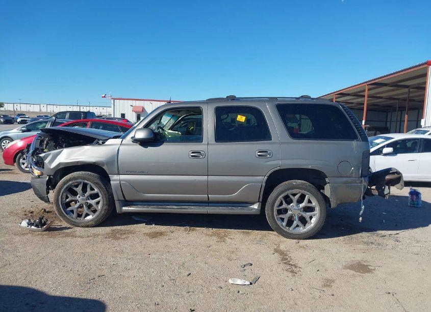 Photo 14 of 2005 Gmc Yukon DENALI (VIN 1GKEK63U85J164474)