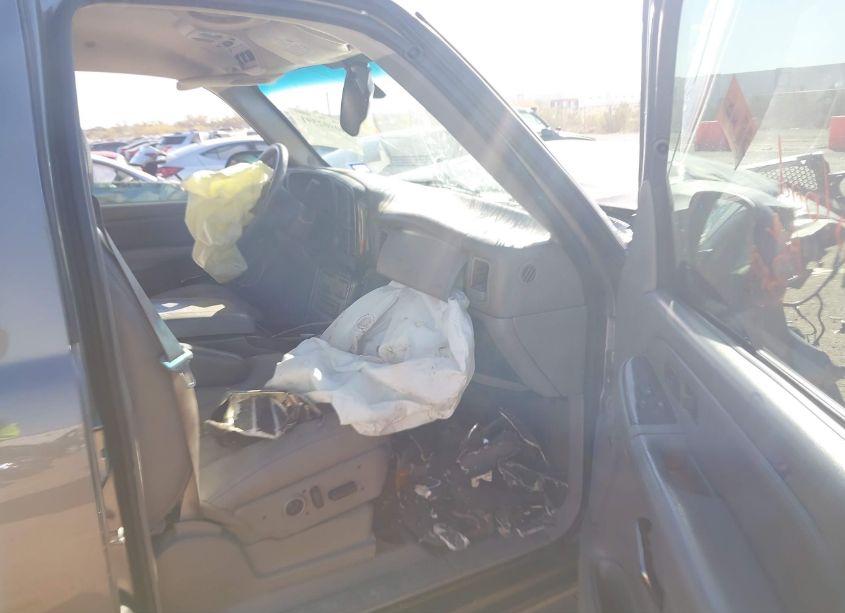 Photo 5 of 2005 Gmc Yukon DENALI (VIN 1GKEK63U85J164474)