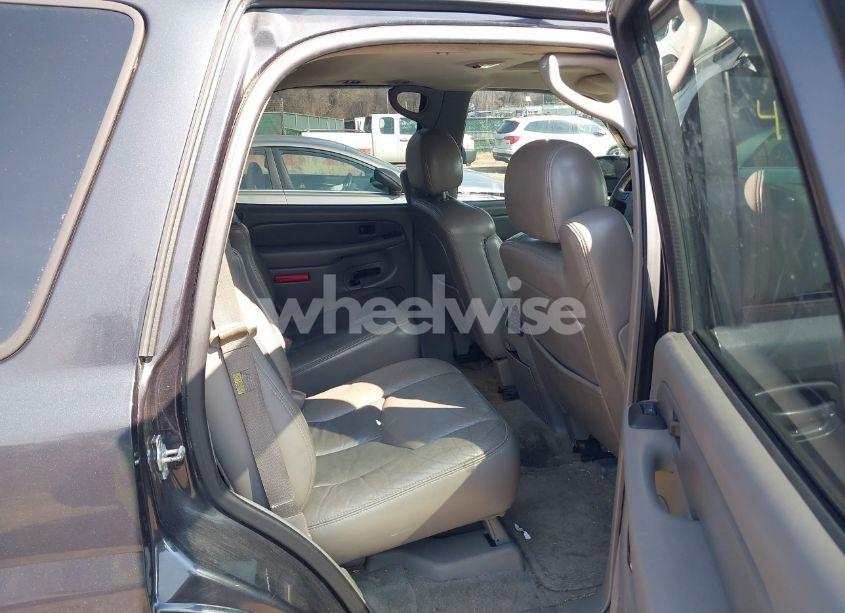 Photo 8 of 2004 Gmc Yukon DENALI (VIN 1GKEK63U94J252870)