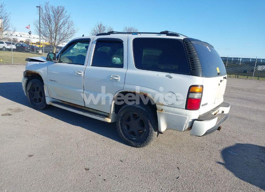 Photo 3 of 2006 Gmc Yukon DENALI (VIN 1GKEK63U96J121229)