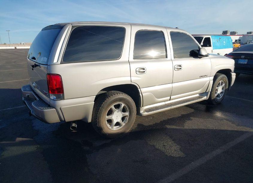 Photo 4 of 2005 Gmc Yukon DENALI (VIN 1GKEK63UX5J257559)