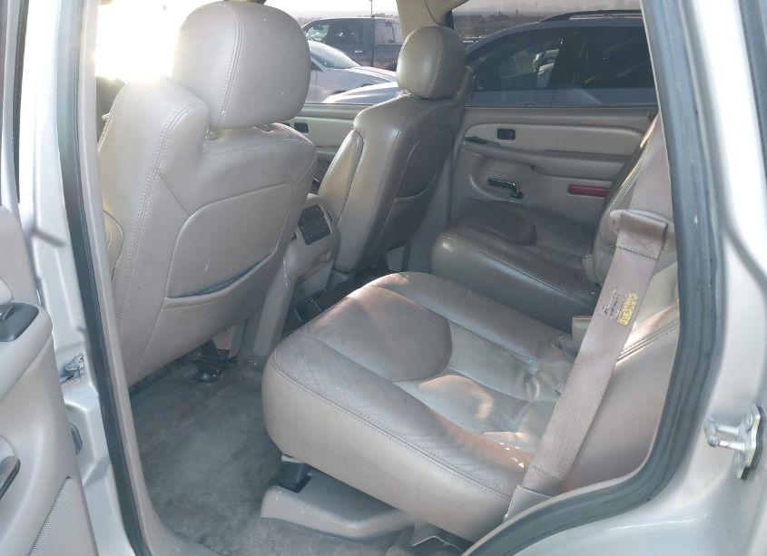 Photo 8 of 2005 Gmc Yukon DENALI (VIN 1GKEK63UX5J257559)