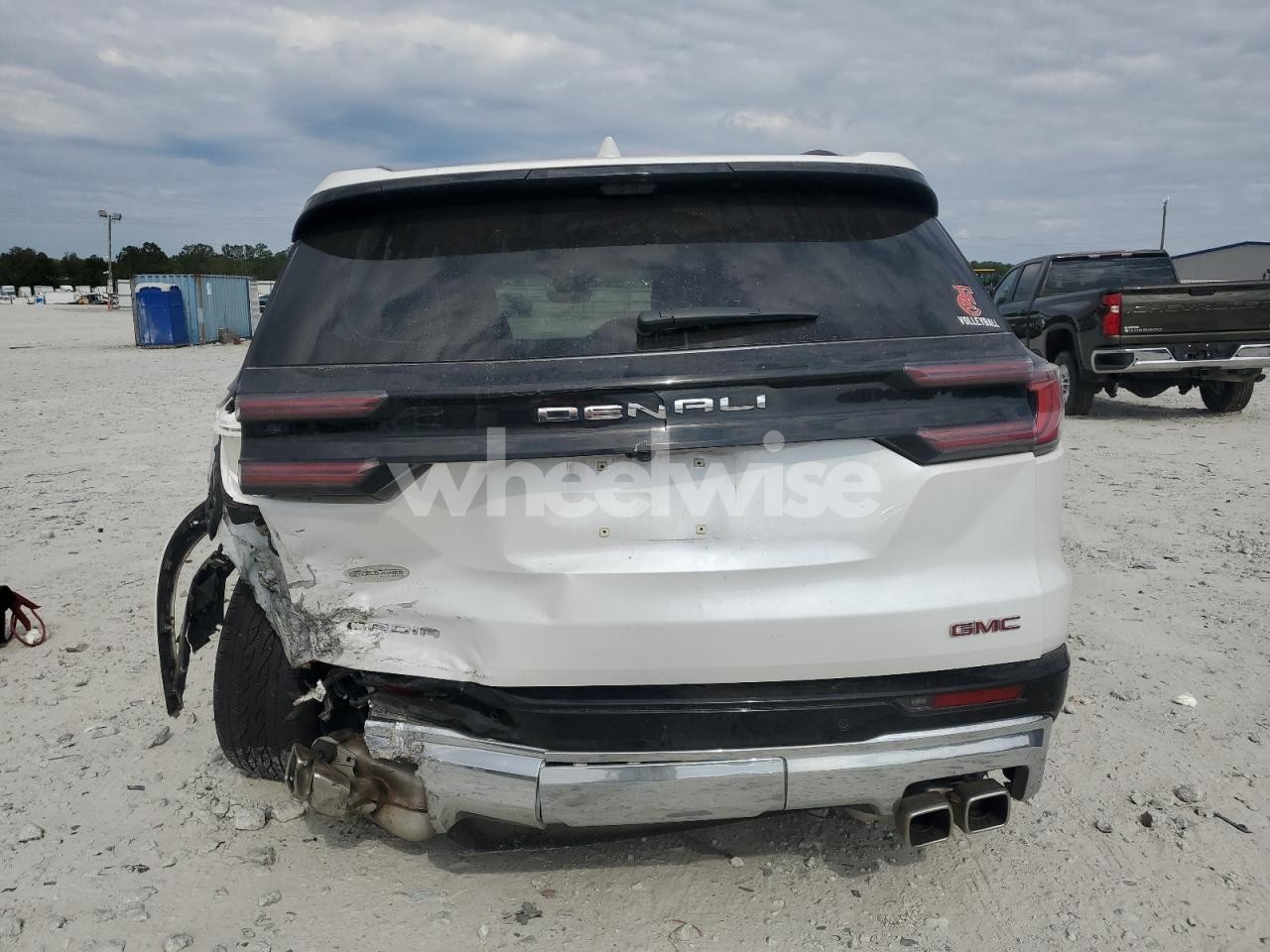 Photo 6 of 2024 GMC ACADIA DENALI (VIN 1GKENLKSXRJ182986)