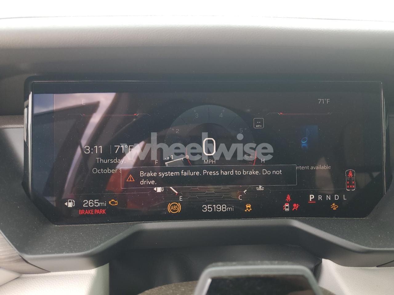 Photo 9 of 2024 GMC ACADIA DENALI (VIN 1GKENLKSXRJ182986)