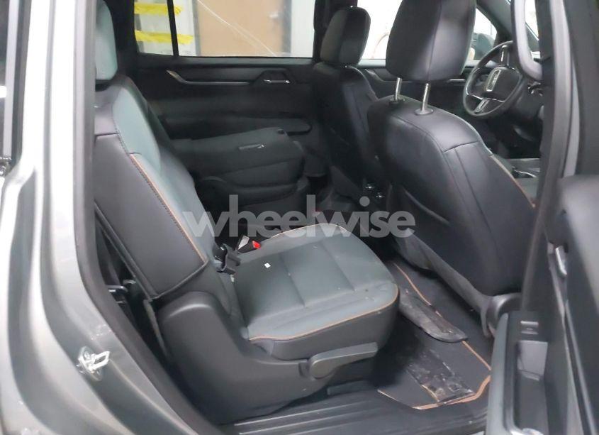 Photo 8 of 2024 Gmc Acadia AWD AT4 (VIN 1GKENPKS7RJ239717)