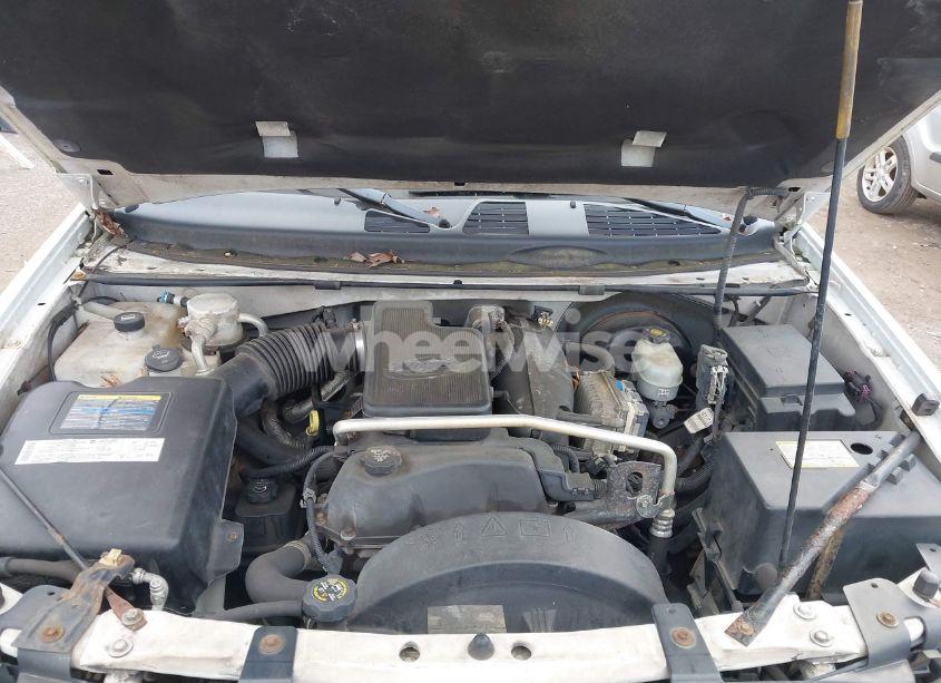 Photo 10 of 2004 Gmc Envoy XUV SLE (VIN 1GKES12S846143483)