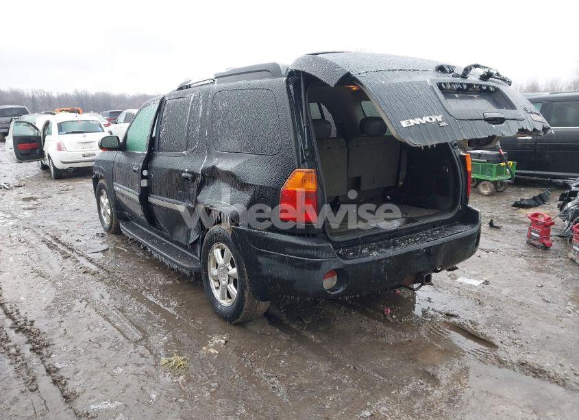 Photo 3 of 2005 Gmc Envoy XL SLT (VIN 1GKET16S156160473)