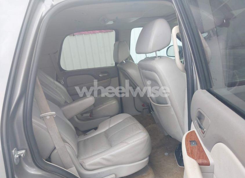 Photo 8 of 2007 Gmc Yukon SLT (VIN 1GKFC13037J144413)