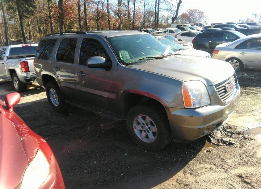 2007 Gmc Yukon SLT (VIN 1GKFC13047R409812) main photo