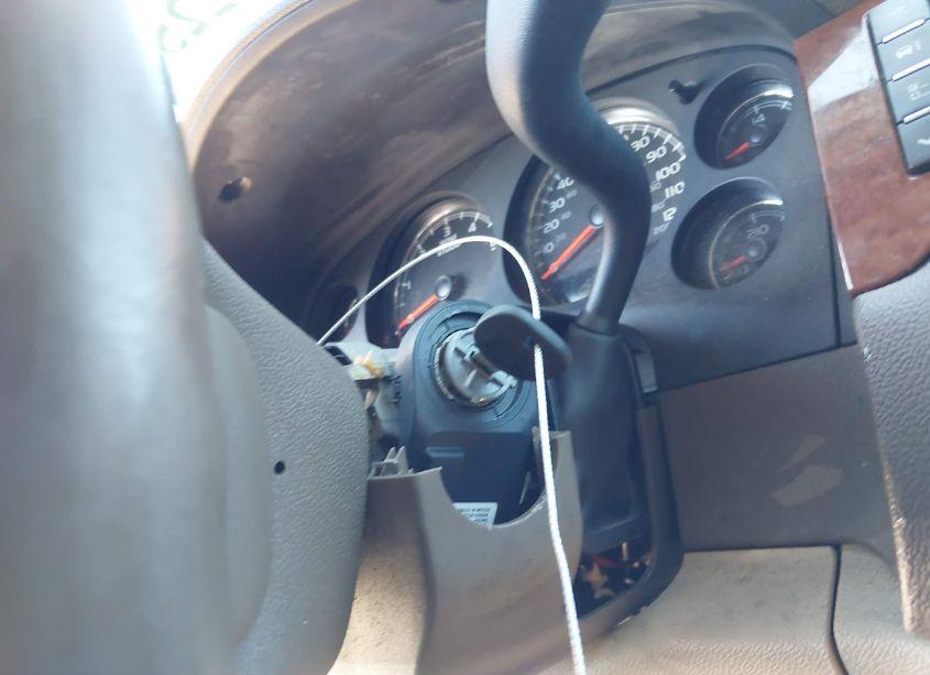 Photo 11 of 2008 Gmc Yukon SLT (VIN 1GKFC13058J190018)