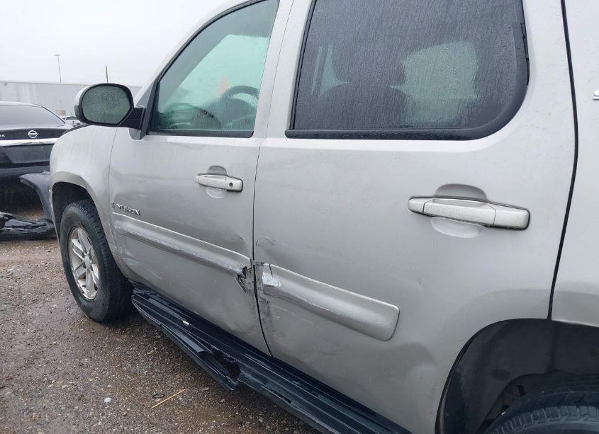 Photo 17 of 2007 Gmc Yukon SLT (VIN 1GKFC13077J102052)