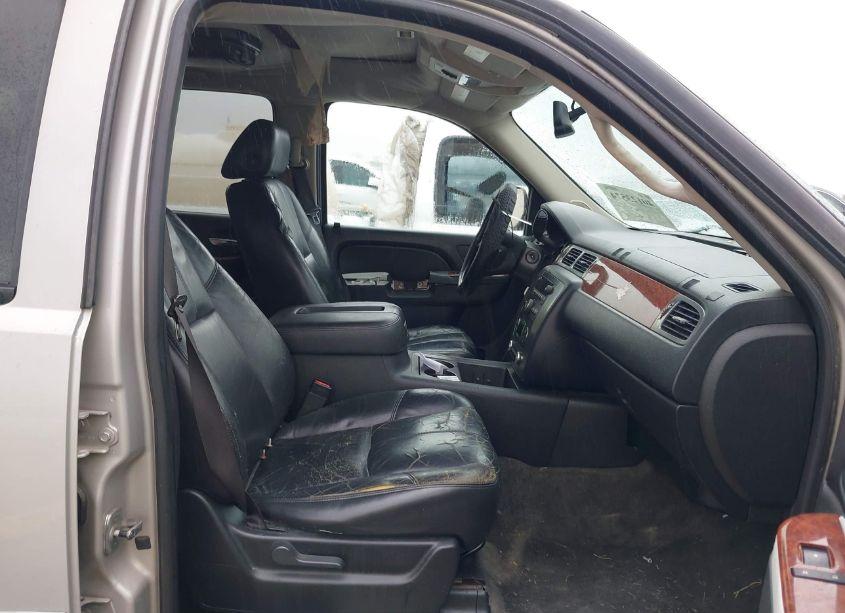 Photo 5 of 2007 Gmc Yukon SLT (VIN 1GKFC13077J102052)