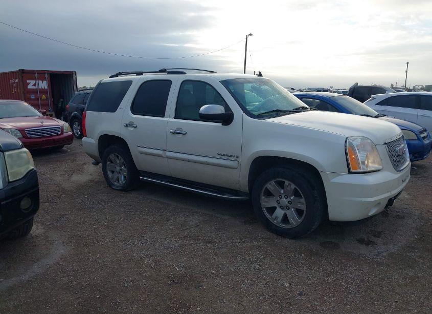 2008 Gmc Yukon SLT (VIN 1GKFC13088R217259) main photo