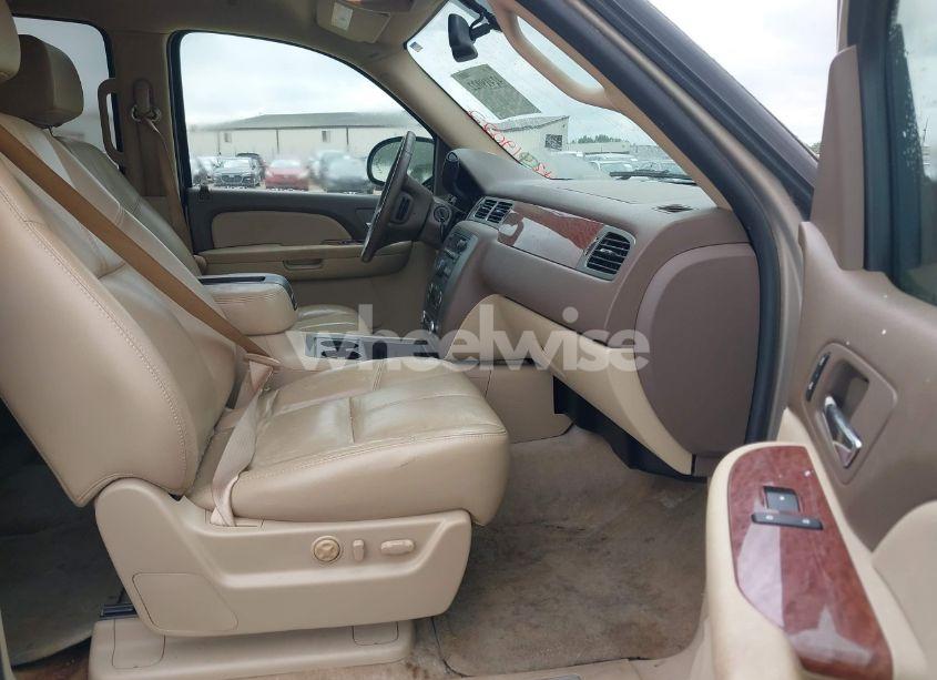 Photo 5 of 2007 Gmc Yukon SLT (VIN 1GKFC13097J301751)