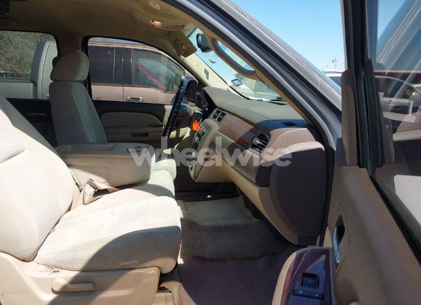 Photo 5 of 2007 Gmc Yukon SLE (VIN 1GKFC130X7R214183)