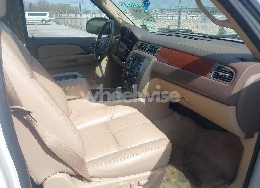 Photo 5 of 2008 Gmc Yukon SLT (VIN 1GKFC130X8R101206)